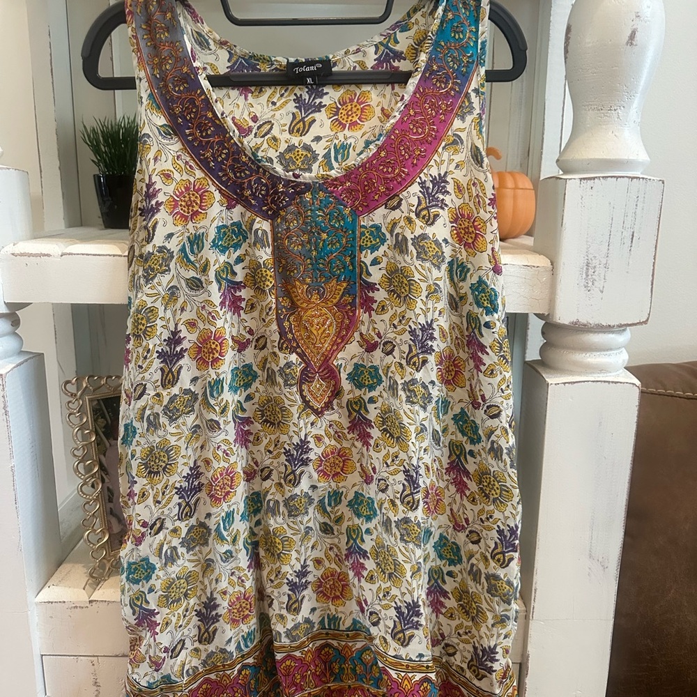 Floral Sleeveless Top - Multicolor